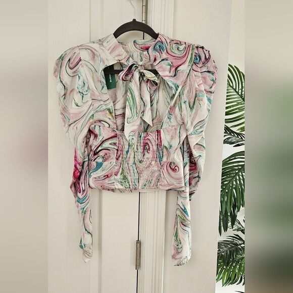 Nwt Open Back Abstract Swirl Women's Top - Picture 2 of 5